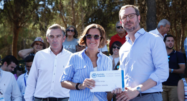 Javier Maroto y Luis María Beamonte entregan carnets a nuevos afiliados en Aragón