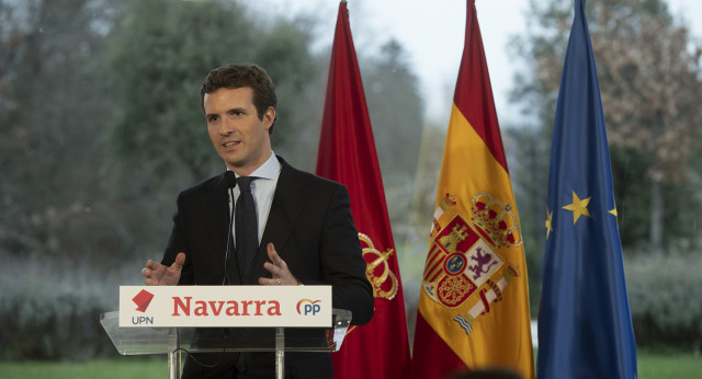 Firma del pacto Partido Popular y UPN en Pamplona