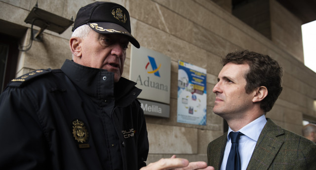  Pablo Casado y Juan José Imbroda en la frontera de Melilla.