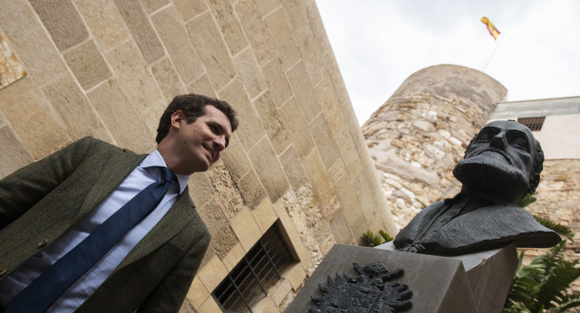 Pablo Casado en su visita a Melilla