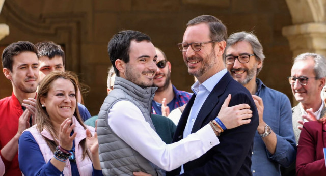 Javier Maroto en un acto electoral en Labastida