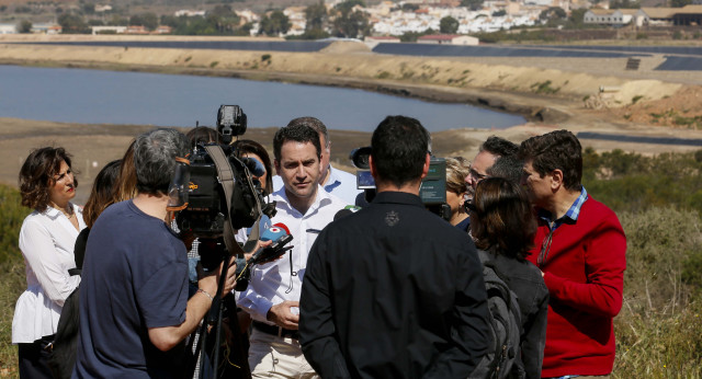 Teodoro García Egea en su visita al Club Náutico San Javier y  Portmán