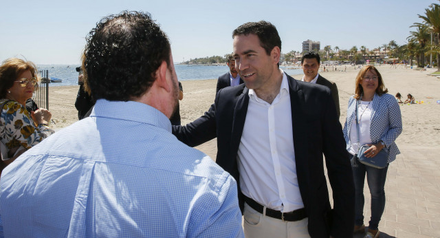 Teodoro García Egea en su visita al Club Náutico San Javier y  Portmán