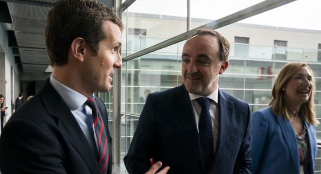 Reunión de Pablo Casado con Javier Esparza, Presidente de UPN