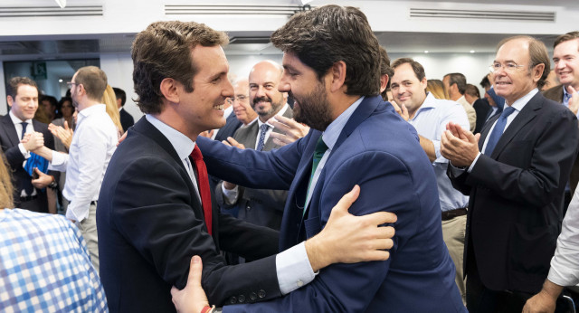 Pablo Casado y Fernando López Miras, en la Junta Directiva Nacional