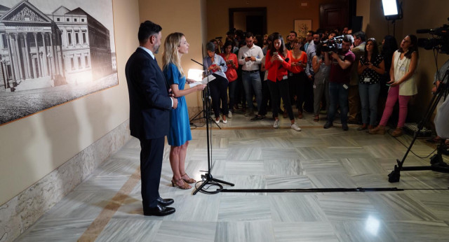 Cayetana Álvarez de Toledo comparece ante los medios de comunicación