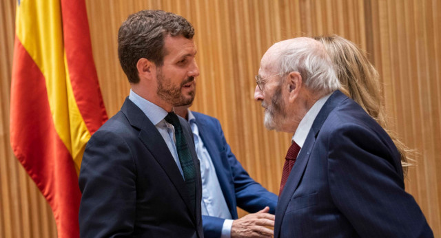 Pablo Casado y Álvaro Pombo