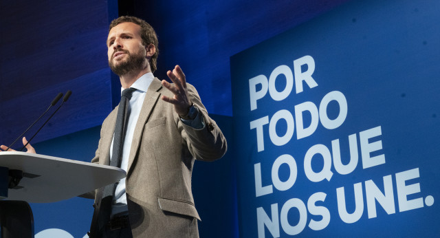 Pablo Casado clausura un acto del PP sobre empleo y pensiones