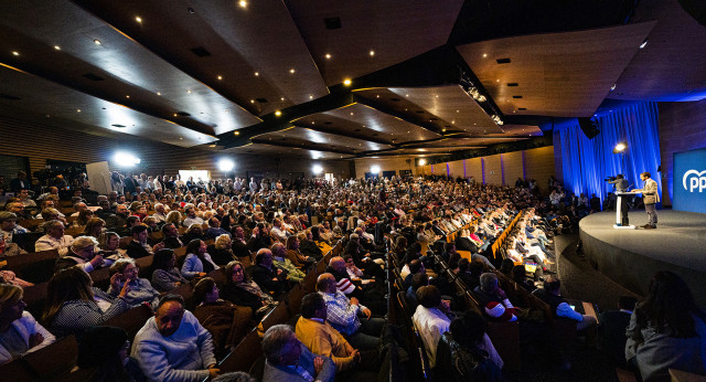 Pablo Casado clausura un acto del PP sobre empleo y pensiones