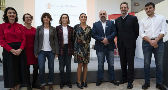 Cuca Gamarra participa en el coloquio organizado por Save The Children