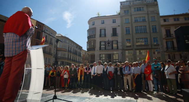 Pablo Montesinos y Carolina España acuden a la manifestación de Sociedad Civil Malagueña