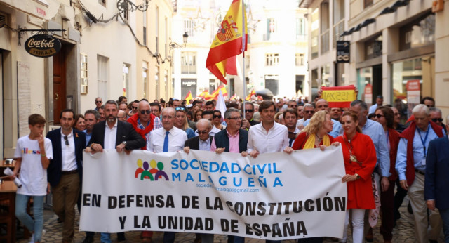 Pablo Montesinos y Carolina España en la manifestación de Sociedad Civil Malagueña