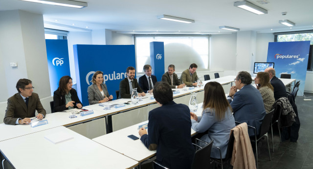 Reunión con Consejeros de Educación del PP