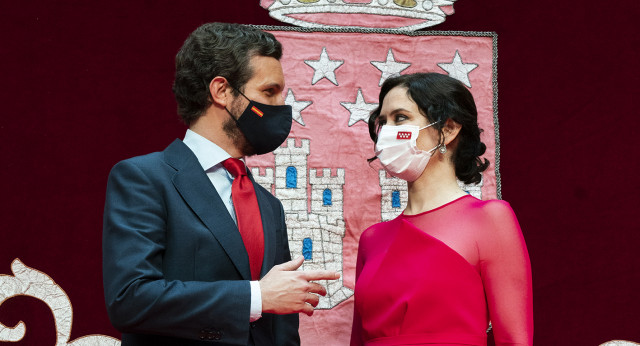 Pablo Casado asiste a la toma de posesión de Isabel Díaz Ayuso 