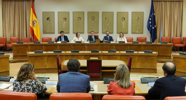 Alberto Núñez Feijóo preside la reunión plenaria con la dirección de los Grupos Parlamentarios del Congreso y del Senado