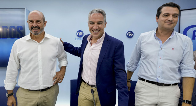 Reunión del Coordinador General PP, Elías Bendodo, alcaldes y portavoces municipales 