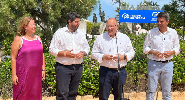 Miguel Tellado, Fernando López Miras y Carlos Mazón asisten  al “Encuentro Popular Región de Murcia–Comunidad Valenciana 2022”