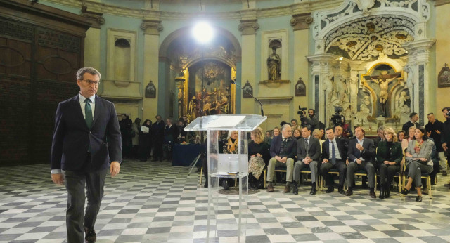 Alberto Núñez Feijóo presenta el Plan de Calidad Institucional en Cádiz