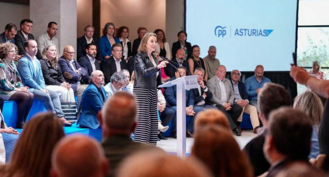 Cuca Gamarra en la presentación de los candidatos municipales del PP de Asturias 