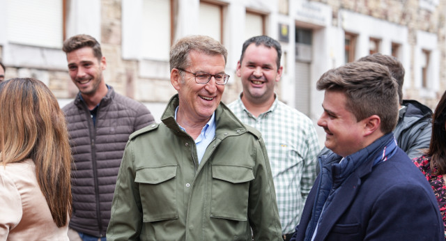 Alberto Núñez Feijóo visita Torrelavega