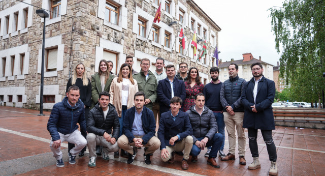 Alberto Núñez Feijóo visita Torrelavega