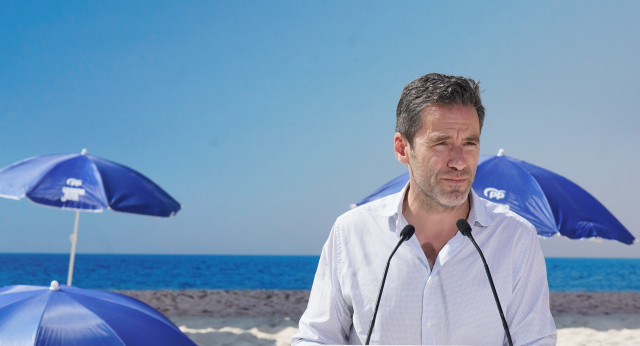Borja Sémper presenta la campaña Verano Azul 