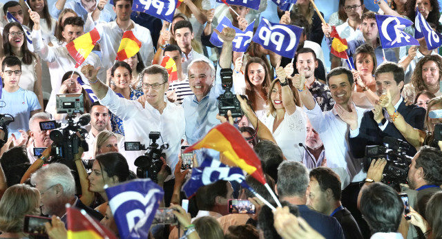 Feijóo en un mitin del PP en Zaragoza.