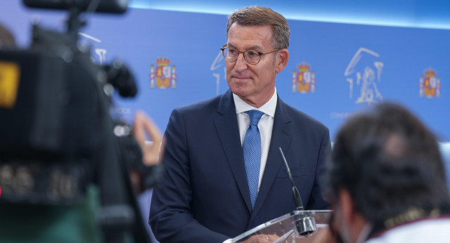 Alberto Núñez Feijóo durante la rueda de prensa ofrecida en el Congreso de los Diputados tras la audiencia con S.M. el Rey.