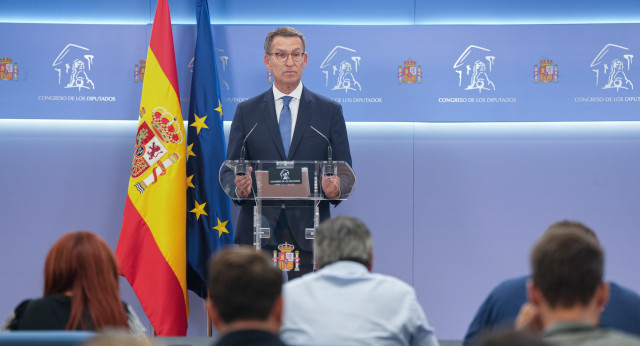 Alberto Núñez Feijóo durante la rueda de prensa ofrecida en el Congreso de los Diputados tras la audiencia con S.M. el Rey.