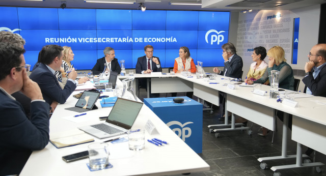 Reunión con los consejeros de Hacienda del PP