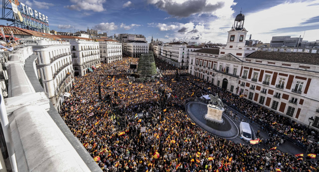 Concentración en defensa de la igualdad de los españoles en Madrid