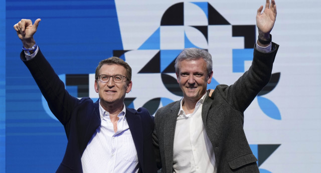Alberto Núñez Feijóo y Alfonso Rueda mitin fin de campaña