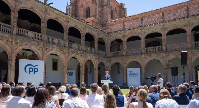Alberto Núñez Feijóo, durante la presentación del acuerdo para una EBAU común