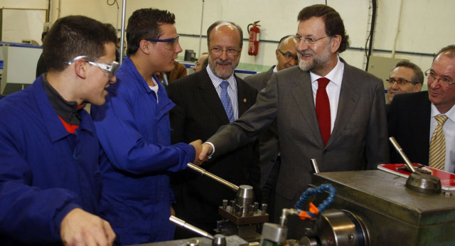 Mariano Rajoy visita un centro de formación en Valladolid