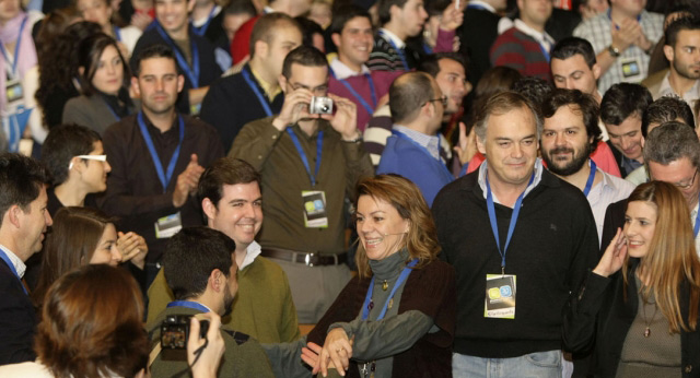 María Dolores de Cospedal y Esteban González Pons 