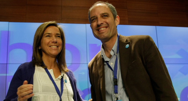 Ana Mato y Francisco Camps durante las mesas redondas de la Convención Regional del PPCV