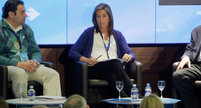 Ana Mato durante la mesa redonda de la Convención Regional del PP de Valencia