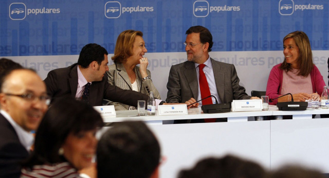 Mesa de debate: Mariano Rajoy, Ana Mato, Luisa Fernanda Rudi y Juan Manuel Moreno