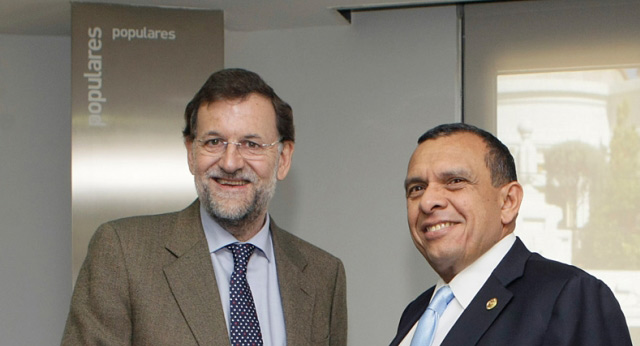 Mariano Rajoy se reúne con el presidente de Honduras, Porfirio Lobo en la sede del PP