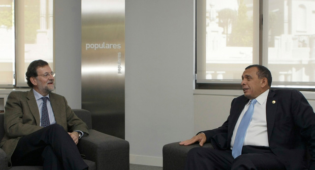 Mariano Rajoy se reúne con el presidente de Honduras, Porfirio Lobo en la sede del PP