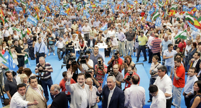 Mariano Rajoy en un acto del PP en Viator (Almería)