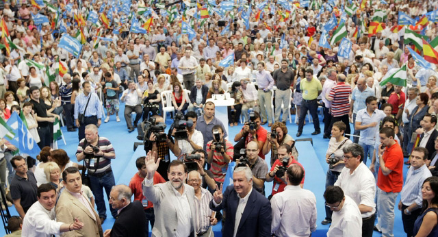 Mariano Rajoy en un acto del PP en Viator (Almería)