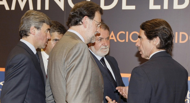 Rajoy participa en la presentación del libro de Ignacio Cosidó y Óscar Elía, 