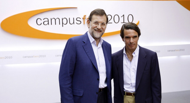 Mariano Rajoy con José María znar en la clausura del Campus FAES 2010