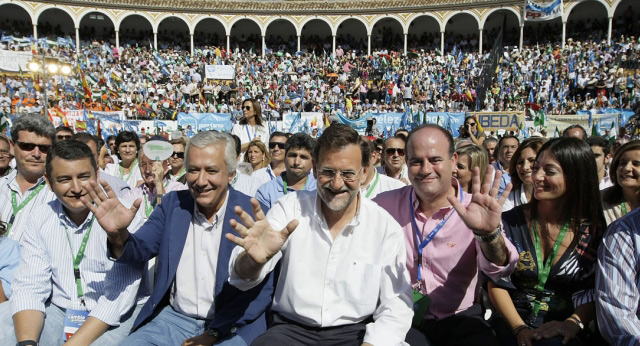 Mariano Rajoy y Javier Arenas en el acto "Con el cambio más empleo"