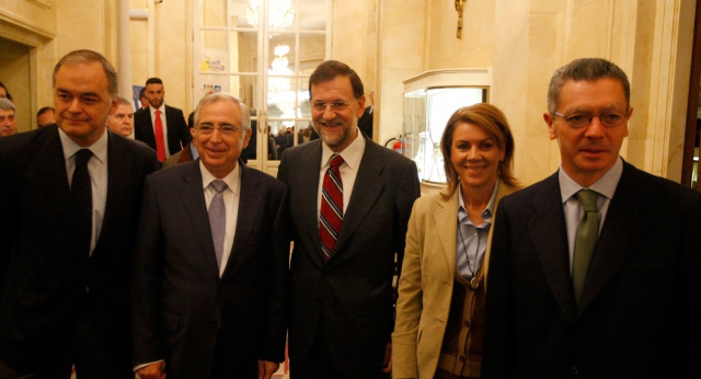 Esteban González Pons, Juan José Imbroda, Mariano Rajoy, Maria Dolores de Cospedal y Alberto Ruiz Gallardón en el Nueva Economía Fórum