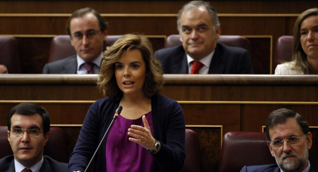 Soraya Sáenz de Santamaría durante su intervención en la sesión de control al Gobierno