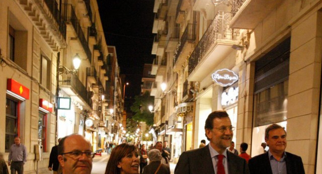 Mariano Rajoy y Alicia Sánchez Camacho pasean por Cunit
