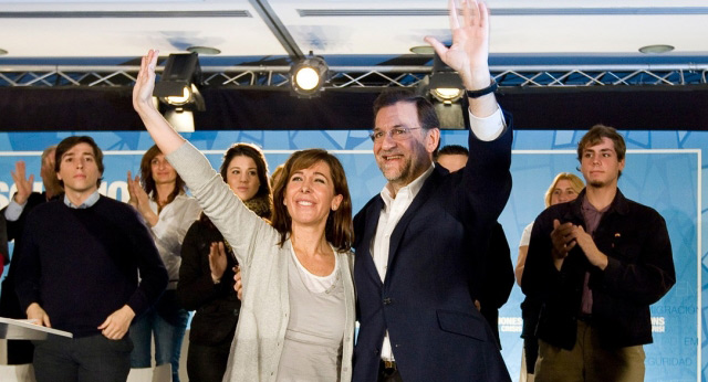 Mariano Rajoy y Alicia Sánchez Camacho al finalizar un mitin en Tarragona