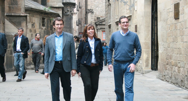 Alicia Sánchez-Camacho, Alberto Núñez Feijóo y Antonio Basagoiti firman el "Compromiso de Barcelona"
